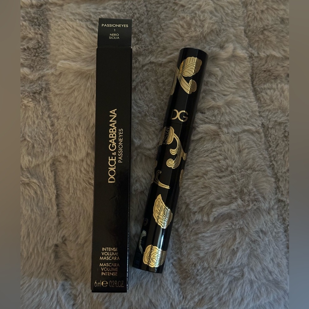 Dolce & Gabbana Intense volume mascara